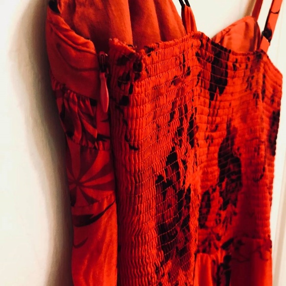 Free People Red Floral Romper, Size 2 - Picture 4 of 8